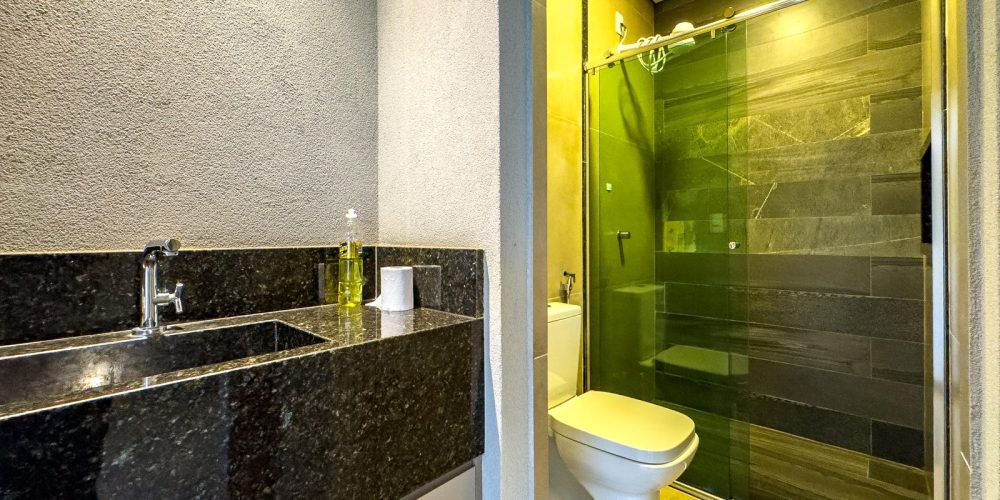 WhatsApp Image 2026-04-02 at 17.16.00 (1)