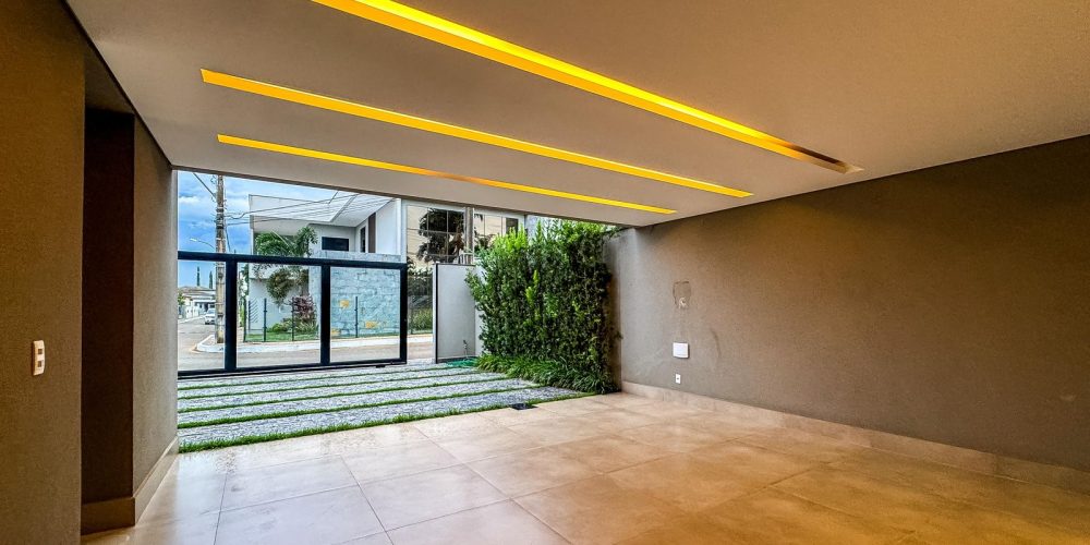 WhatsApp Image 2026-04-02 at 17.16.04 (1)