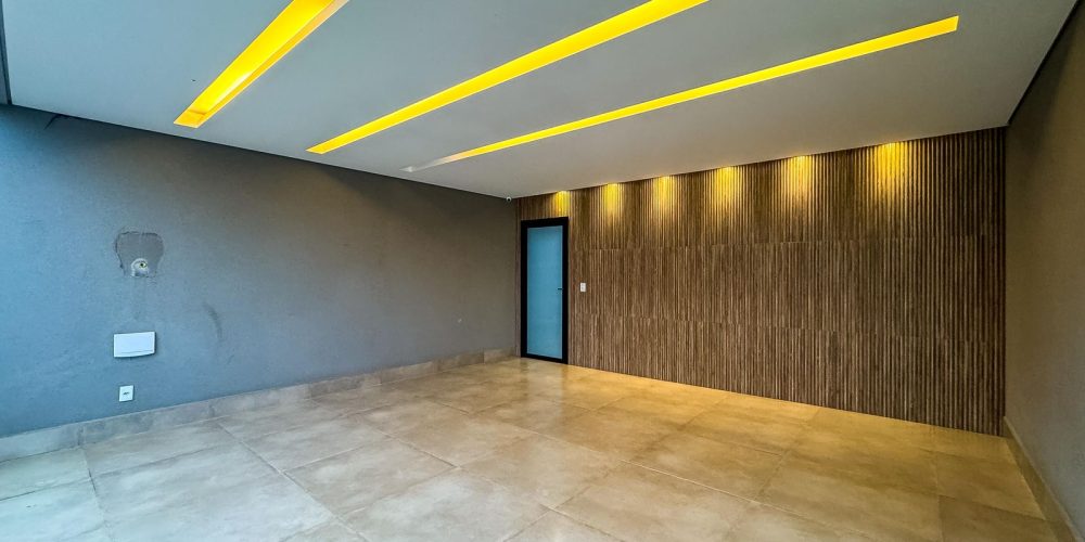 WhatsApp Image 2026-04-02 at 17.16.04